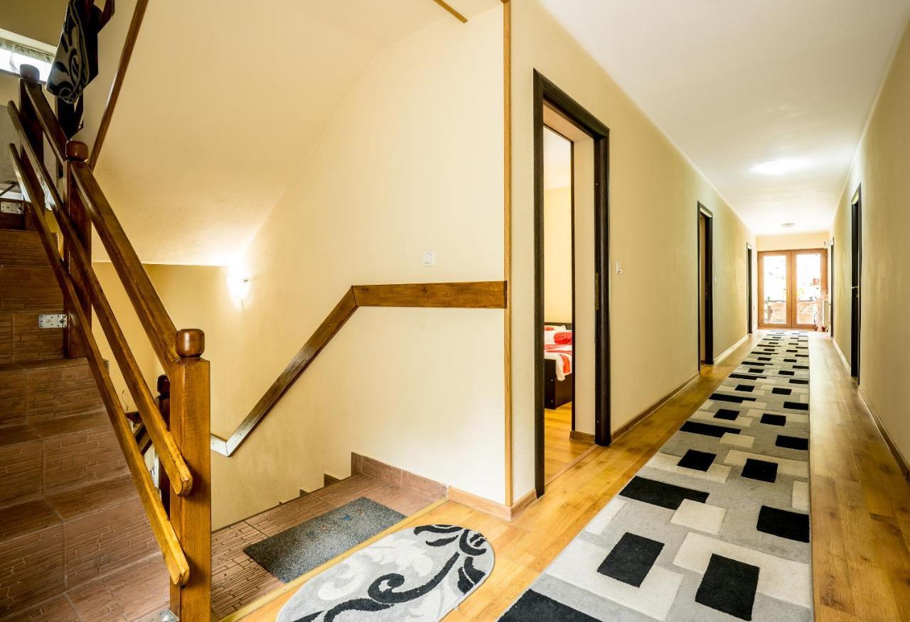 Vila Nico Baia de Fier Kültér fotó