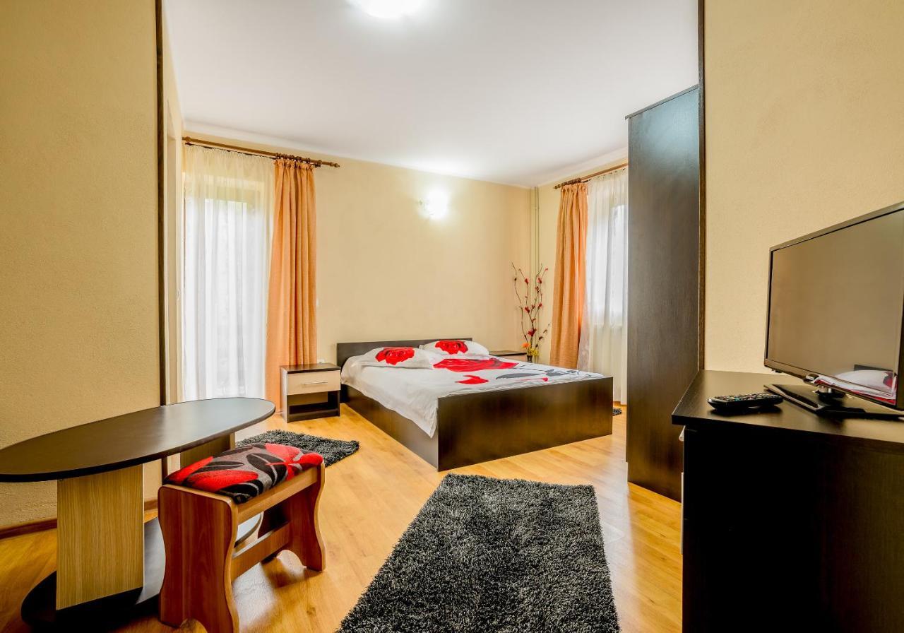 Vila Nico Baia de Fier Kültér fotó