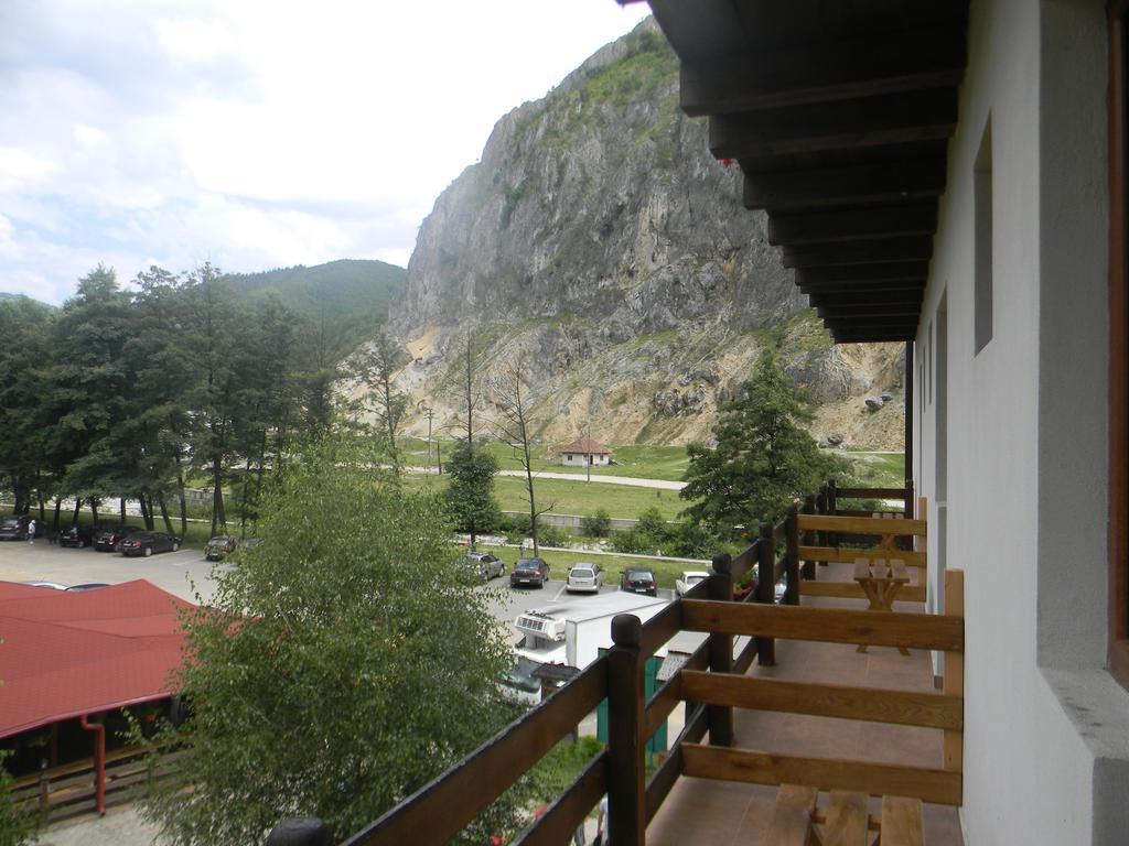 Vila Nico Baia de Fier Kültér fotó